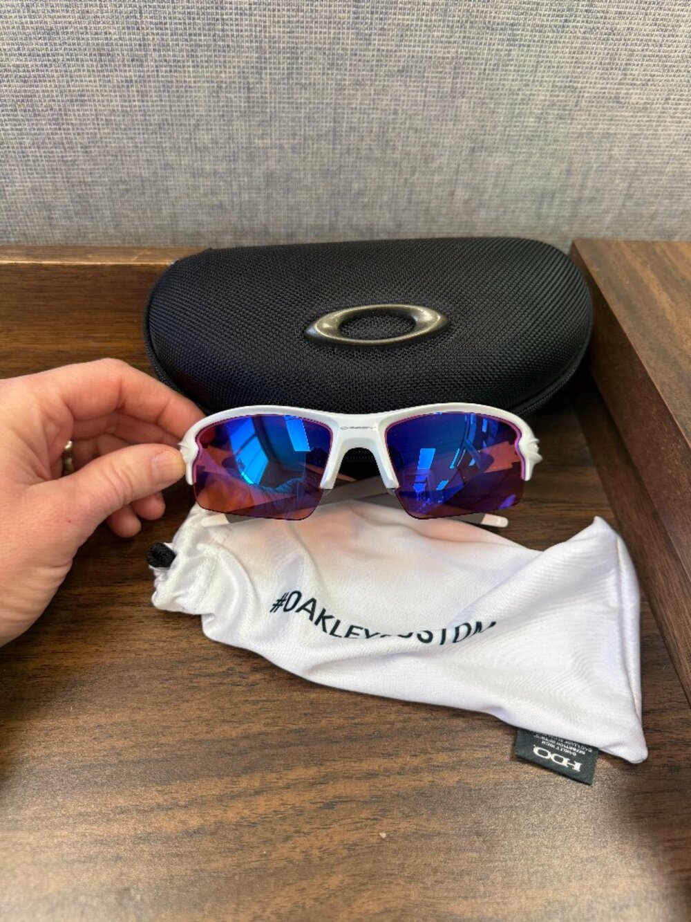 Oakley Flak® 2.0 Custom Sunglasses - Unisex